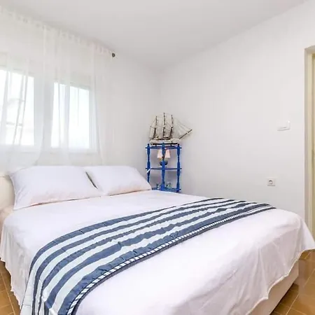 Marin Apartman Rogoznica