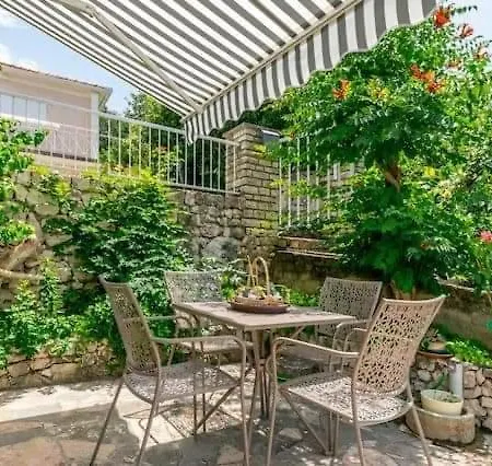 Apartament Marin *